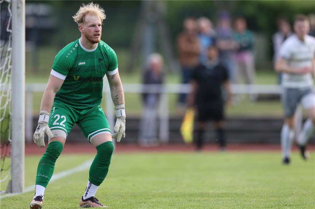 Aufstiegskeeper des FC Nordkirchen in der Landesliga: Für ihn gibt es keine Winterpause Yannick Barenberg steht mittlerweile für die TSG Dülmen zwischen den Pfosten.
