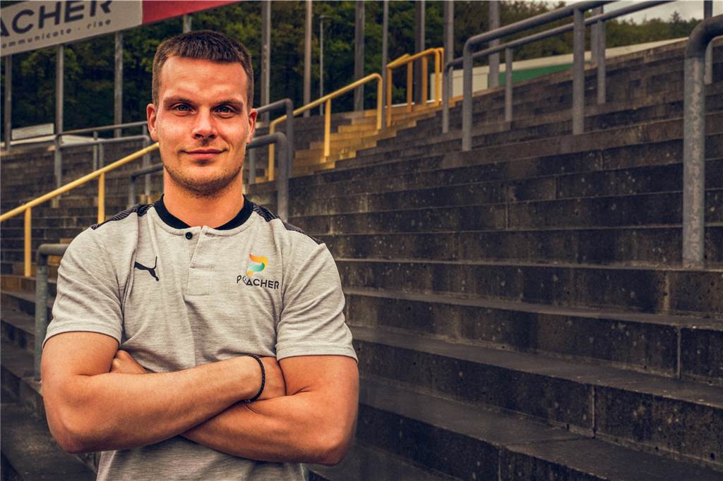 Verrückte Idee: Fußballer erstellt Transfermarkt-Plattform für Amateure Yannik Jaeschke hat Poacher gegründet.