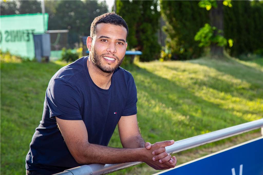 „Nicht anders möglich“: Positive Entwicklung zwingt Sythens Younes Messaoud zum Karriereende Younes Messaoud blickt sehr positiv auf sein halbes Jahr beim TuS Sythen - obwohl er nicht immer dabei sein konnte.