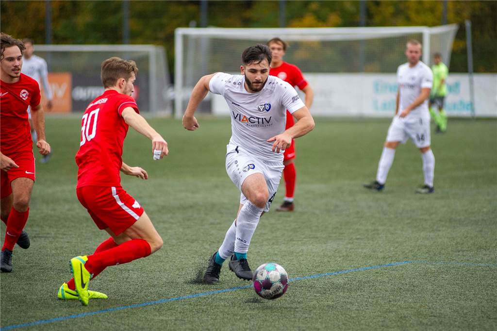 Unnötiger Platzverweis und Last-Minute-Siegtor beim Landesliga-Spiel des TuS Yusuk Keskin erzielte erst mit einem sehenswerten Schuss die 2:1-Führung für den TuS Haltern am See und sah dann beim Stand von 2:2 eine unnötige Gelb-Rote Karte.
