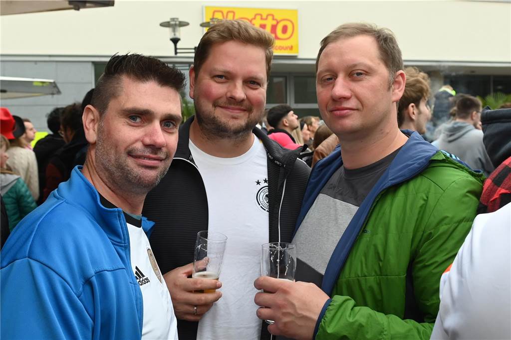 Zahlreiche Dorstener haben das Deutschland-Spiel beim Public Viewing am Platz der Deutschen Einheit verfolgt.