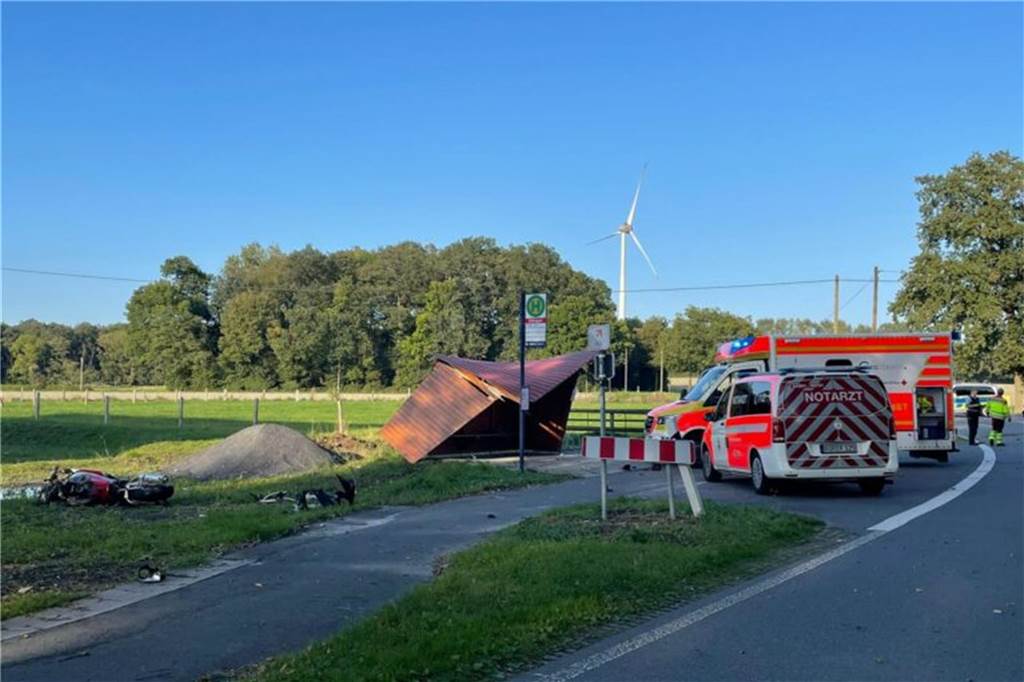 Tödlicher Verkehrsunfall: Hergang wirft Fragen auf – Polizei sucht Zeugen Tödlicher Verkehrsunfall in Asbeck