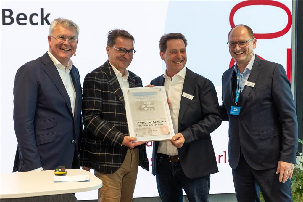 Zahlreiche Gäste nahmen an der Verleihung zum Unternehmer des Jahres 2024 bei Kemper in Vreden teil.