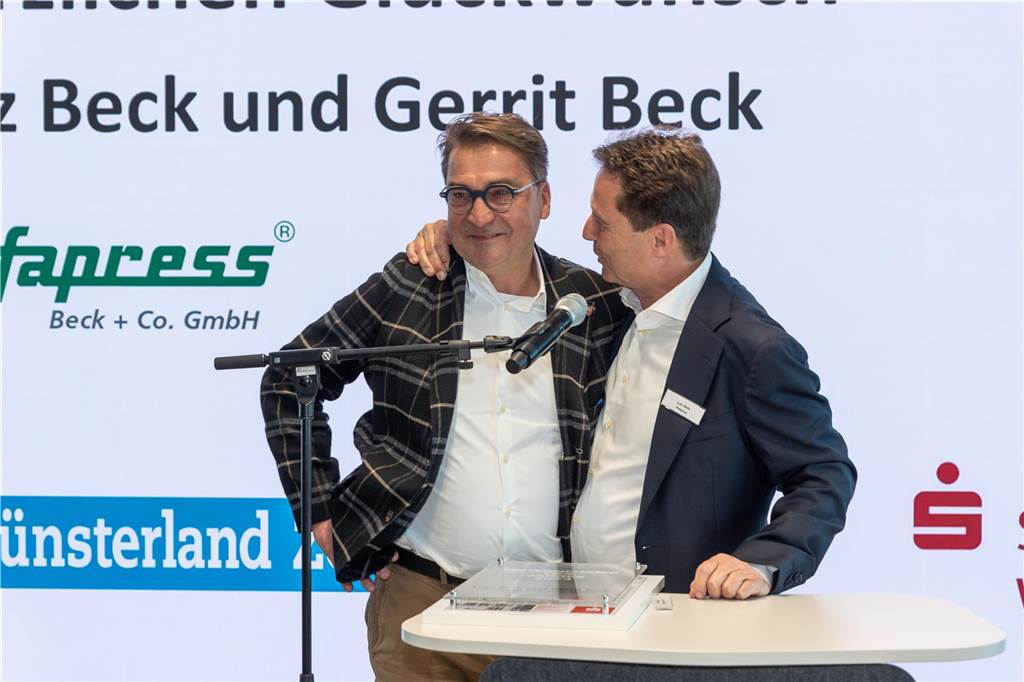 Zahlreiche Gäste nahmen an der Verleihung zum Unternehmer des Jahres 2024 bei Kemper in Vreden teil.