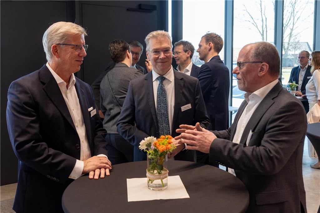 Zahlreiche Gäste nahmen an der Verleihung zum Unternehmer des Jahres 2024 bei Kemper in Vreden teil.
