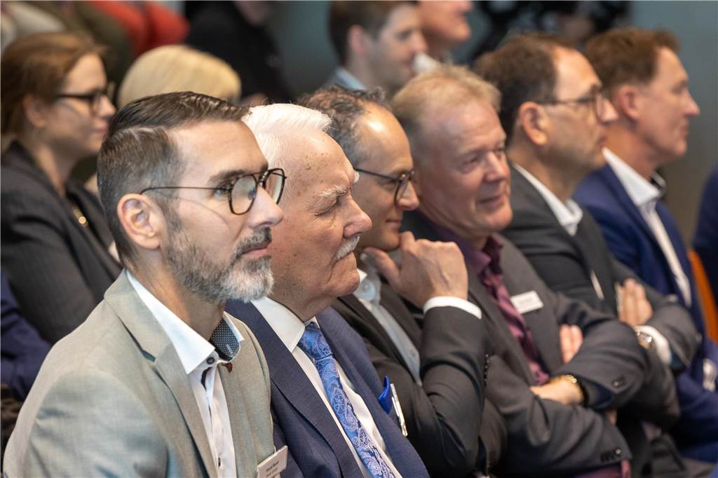 Zahlreiche Gäste nahmen an der Verleihung zum Unternehmer des Jahres 2024 bei Kemper in Vreden teil.