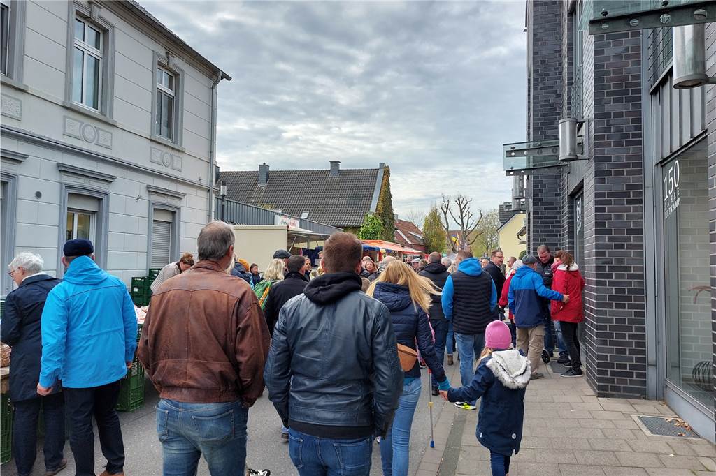 Der Kappesmarkt Raesfeld 2022 war gut besucht.