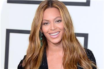 Zahlreiche Prominente sammeln Geld und spenden für die Hurrikan-Opfer. Darunter ist auch Beyoncé. Foto: Michael Nelson