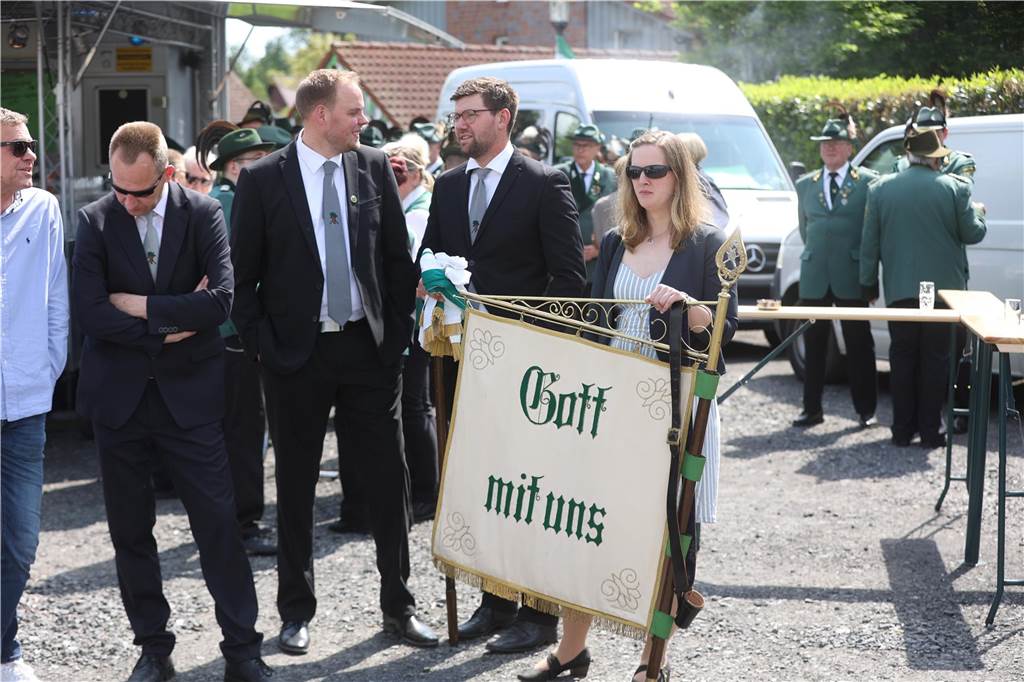 Zahlreiche Schützenverein, Spielmannszüge und Blaskapellen der Region beteiligten sich beim Festumzug des Cappenberger Schützenfestes.