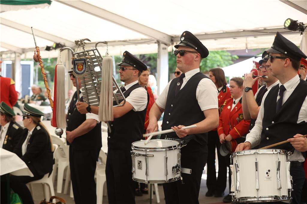 Zahlreiche Schützenverein, Spielmannszüge und Blaskapellen der Region beteiligten sich beim Festumzug des Cappenberger Schützenfestes.