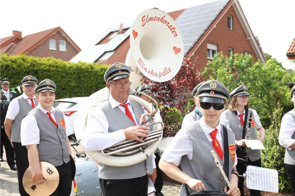 Zahlreiche Schützenverein, Spielmannszüge und Blaskapellen der Region beteiligten sich beim Festumzug des Cappenberger Schützenfestes.