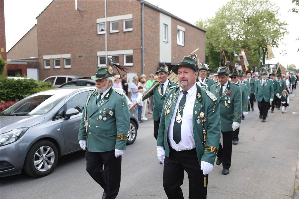 Zahlreiche Schützenverein, Spielmannszüge und Blaskapellen der Region beteiligten sich beim Festumzug des Cappenberger Schützenfestes.