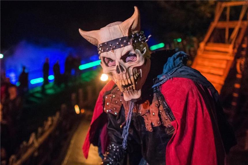 Viele finden Halloween schauderhaft Zeit für Gruselkostüme: Am 31. Oktober ist Halloween. Foto: Andreas Arnold