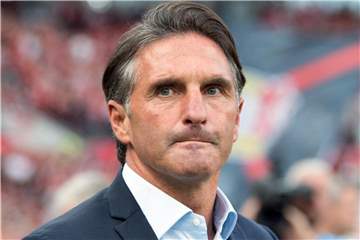 Zieht den medialen Umgang mit den Trainern kritisch: Wolfsburg-Coach Bruno Labbadia. Foto: Federico Gambarini