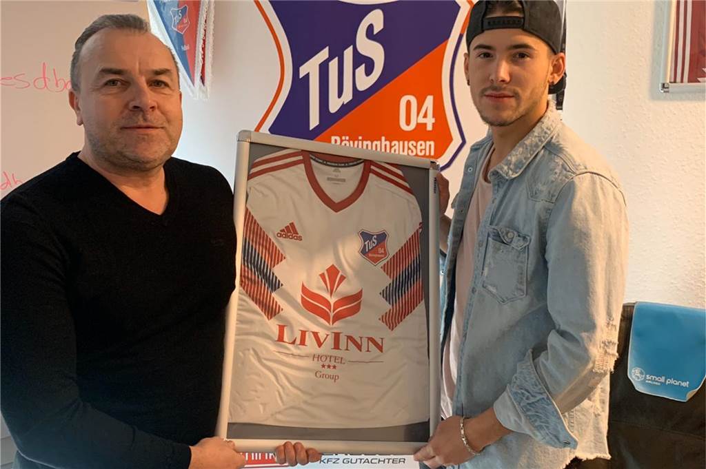 Bövinghausen-Spieler gibt seine Nummer für Kevin Großkreutz ab - Fans wollen das Trikot haben Zivko Radojcic spielt seit vergangenem Sommer für den TuS Bövinghausen.