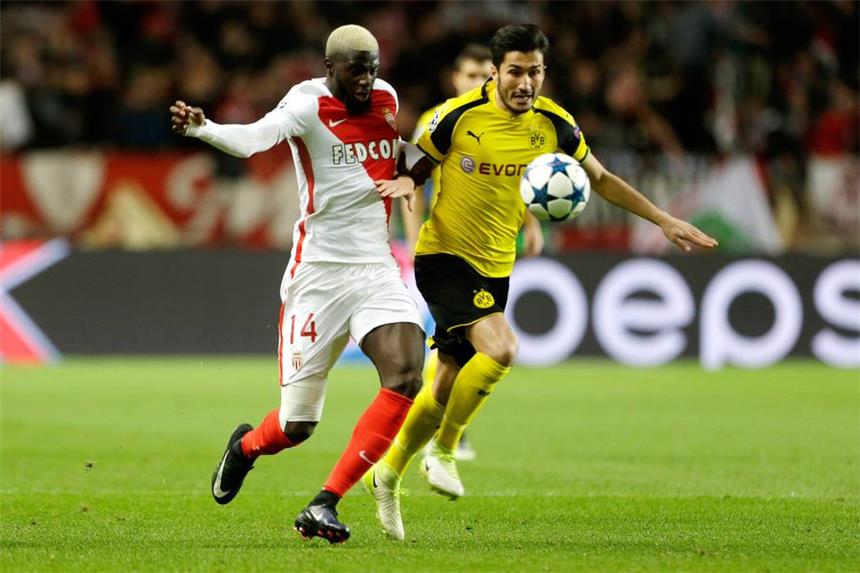 Nuri Sahin zieht die Fäden - Patzer in der Defensive Zog gegen Monaco die Fäden: Nuri Sahin (r.).