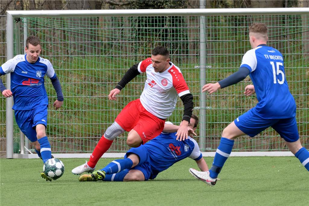 Verwirrung um Spieler-Abgang beim BV Lünen: SuS Oberaden sticht Westfalia Vinnum aus Zoran Mayanovic wird den BV Lünen nach drei Jahren verlassen und zum SuS Oberaden wechseln.