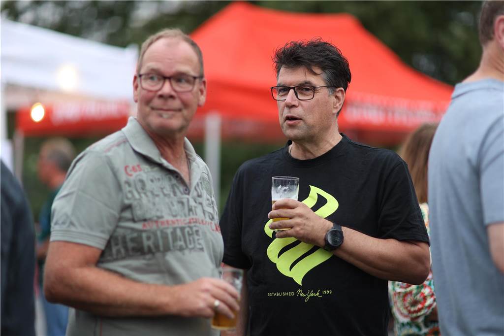 Zu Cappenberg Live waren wieder viele Musik-Fans auf den Dorfgemeinschaftsplatz gekommen.