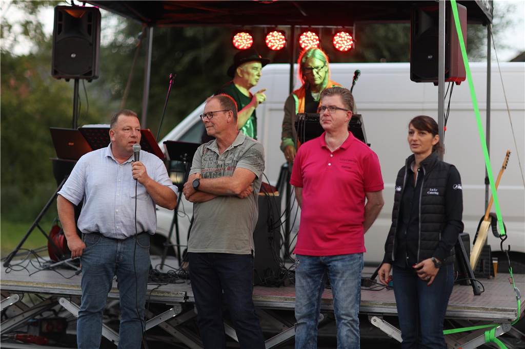 Zu Cappenberg Live waren wieder viele Musik-Fans auf den Dorfgemeinschaftsplatz gekommen.
