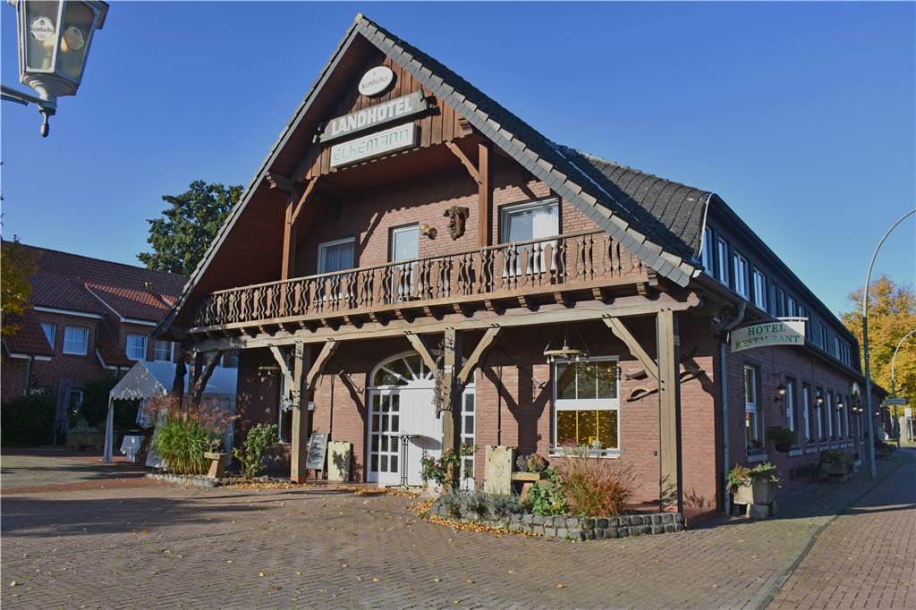 Das Landhaus Elkemann: Frische Ideen für eine Traditionsgaststätte Zu dem Restaurant gehört auch ein Hotelbetrieb dazu.