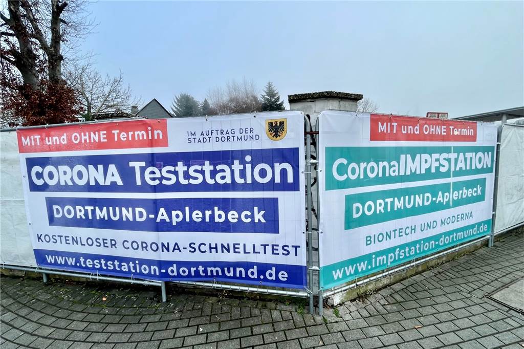 Zu den Öffnungszeiten können sich auch Menschen ohne Termin impfen und testen lassen.