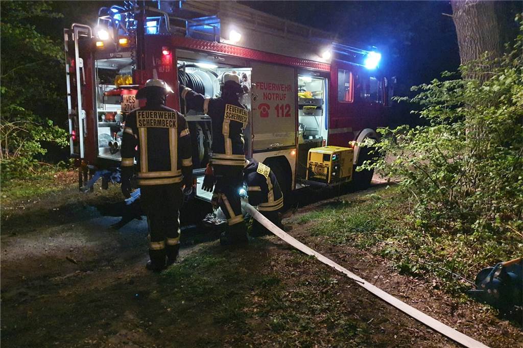 Zu einem Brand am Bollsweg musste die Feuerwehr Schermbeck ausrücken.