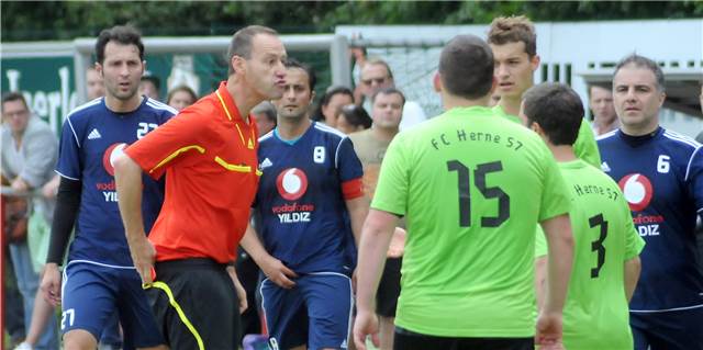 Nach Roter Karte im Kreispokal oder Westfalenpokal – freie Fahrt für die Liga?