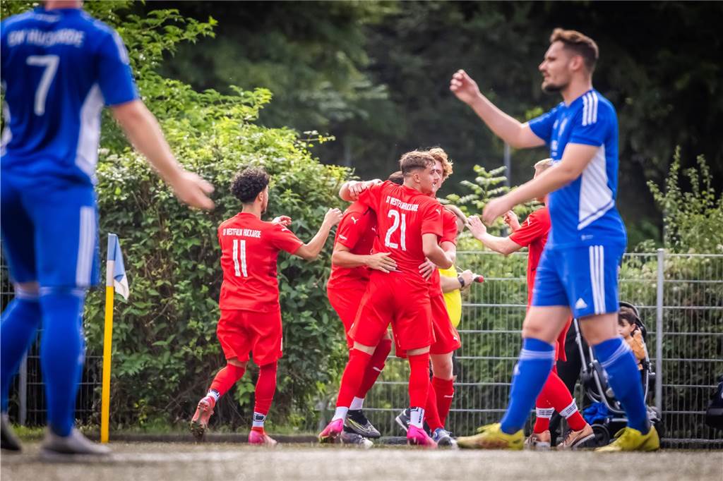Halbjahreszeugnisse in Huckarde: „Meine Mannschaft hat zwei Gesichter“ Zu oft steht BW Huckarde nur Spalier, wenn ihre Gegner jubeln.