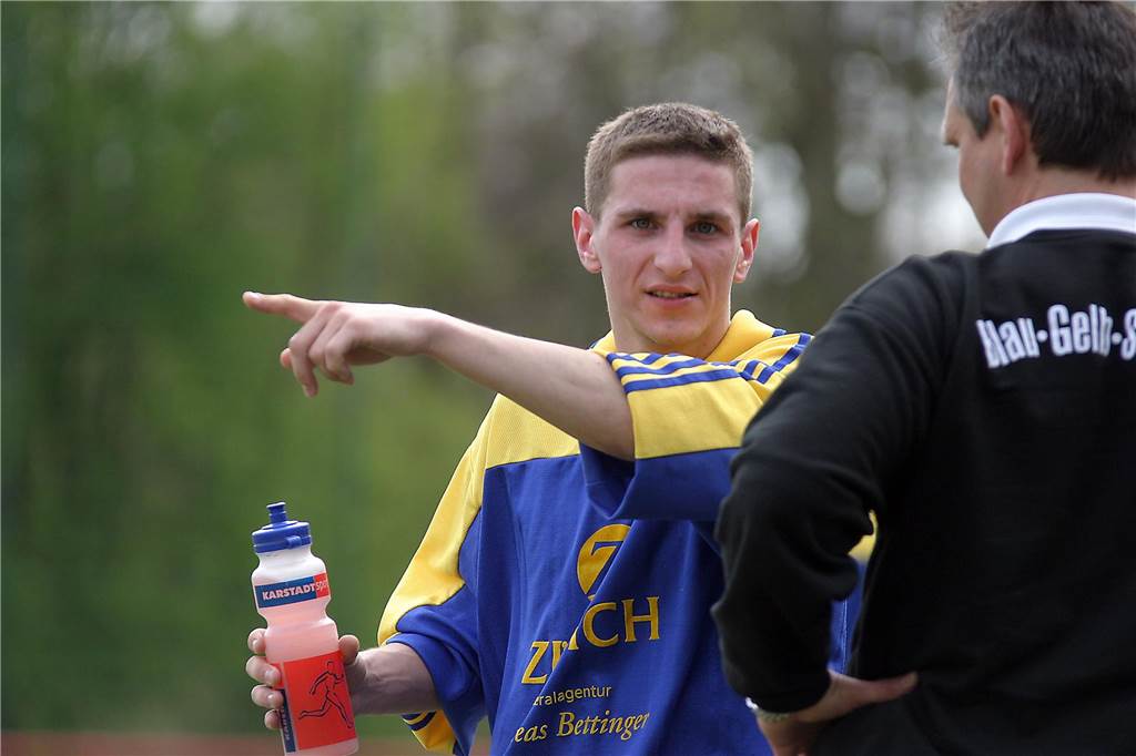 Zu Ostern 2004 gewann die Spvg Schwerin beim Bezirksliga-Spitzenreiter SuS Merklinde mit 3:1. Danach verpasste der SuS den Landesliga-Aufstieg.