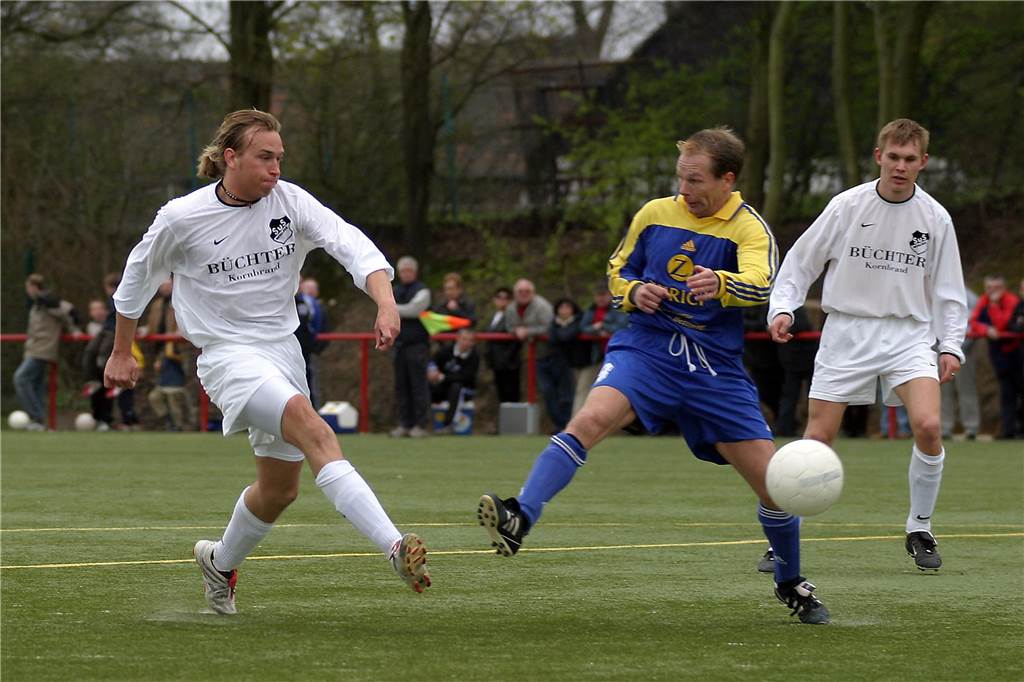 Zu Ostern 2004 gewann die Spvg Schwerin beim Bezirksliga-Spitzenreiter SuS Merklinde mit 3:1. Danach verpasste der SuS den Landesliga-Aufstieg.