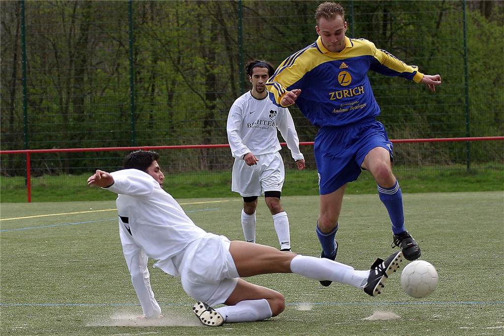 Zu Ostern 2004 gewann die Spvg Schwerin beim Bezirksliga-Spitzenreiter SuS Merklinde mit 3:1. Danach verpasste der SuS den Landesliga-Aufstieg.