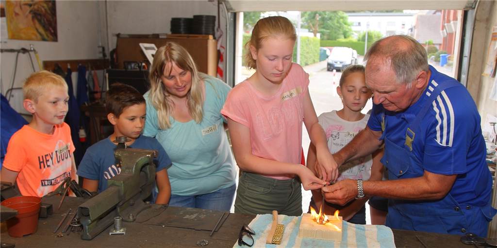 Nach zwei Jahren Corona-Pause ist der Ferienspaß zurück in Südlohn und Oeding Zuletzt hat es 2019 den Ferienspaß in Südlohn und Oeding gegeben. Nach zwei Jahren coronabedingter Pause wird das Programm in diesen Tagen fortgesetzt. Auch in der Jugendkunstwerkstatt in Südlohn wird wieder gewerkelt.