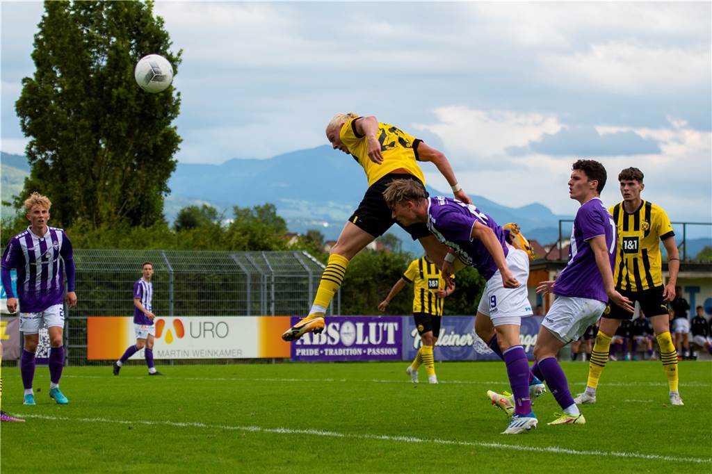 U23-Trainer Preußer im XXL-Interview: „Die Aufgabe beim BVB erfüllt mich total“ Zum Abschluss des Trainingslagers siegte die BVB-U23 gegen Austria Sal