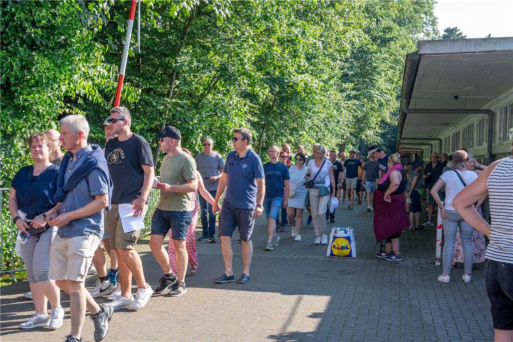 Zum Auftakt des Sunset Beach Festivals gab Toto in Haltern ein begeisterndes Konzert. Tausende Fans waren aus dem Häuschen.