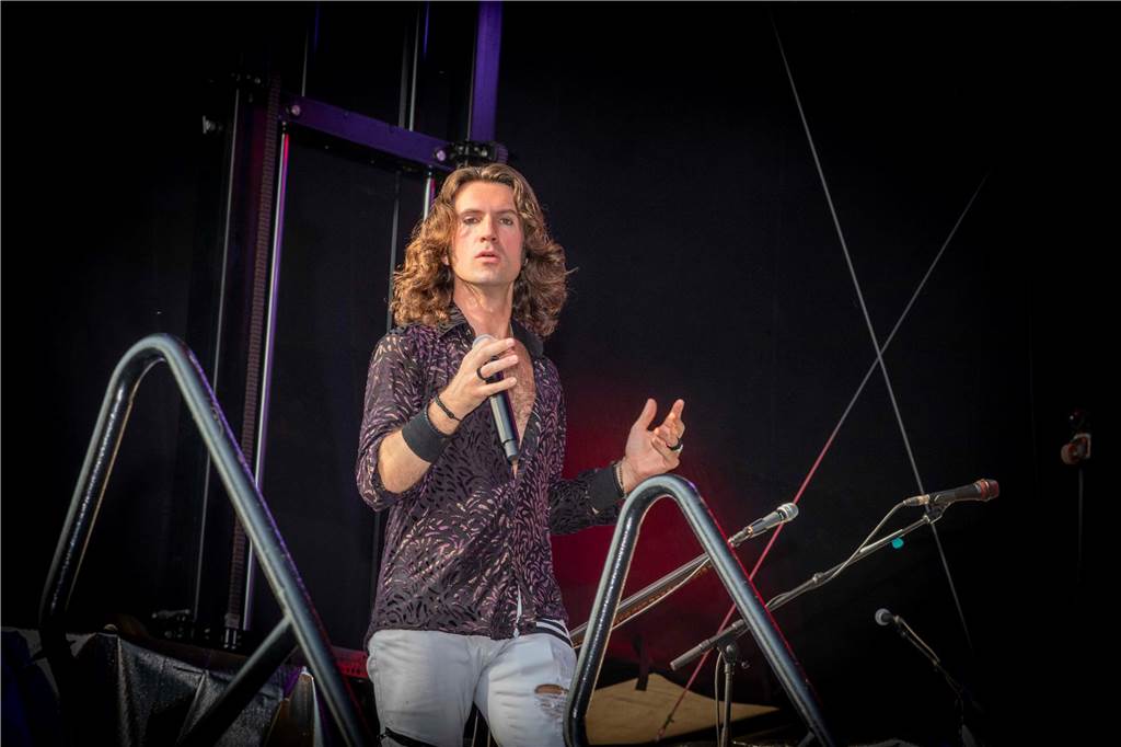 Zum Auftakt des Sunset Beach Festivals gab Toto in Haltern ein begeisterndes Konzert. Tausende Fans waren aus dem Häuschen.