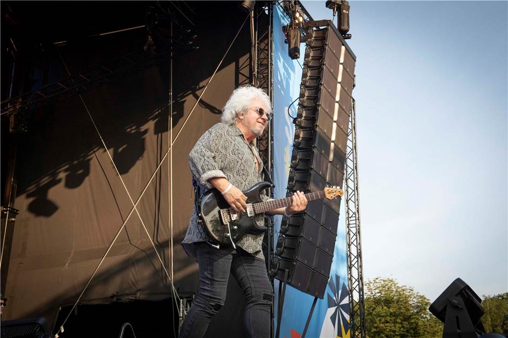 Zum Auftakt des Sunset Beach Festivals gab Toto in Haltern ein begeisterndes Konzert. Tausende Fans waren aus dem Häuschen.