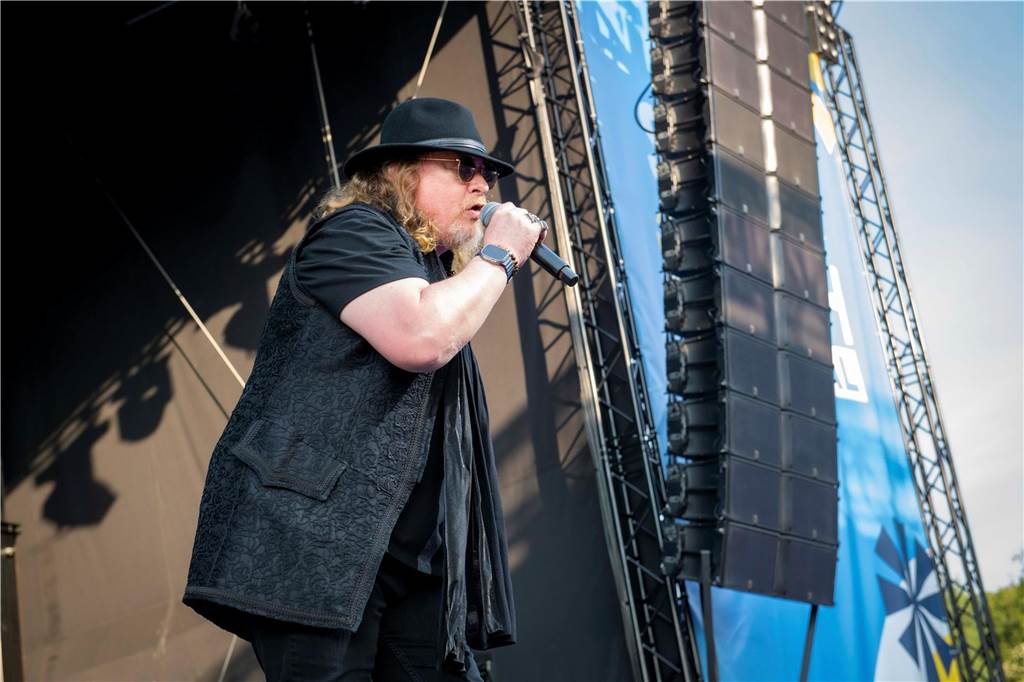 Zum Auftakt des Sunset Beach Festivals gab Toto in Haltern ein begeisterndes Konzert. Tausende Fans waren aus dem Häuschen.