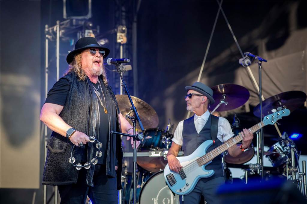 Zum Auftakt des Sunset Beach Festivals gab Toto in Haltern ein begeisterndes Konzert. Tausende Fans waren aus dem Häuschen.