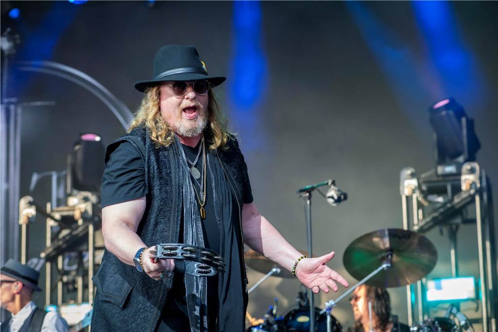 Zum Auftakt des Sunset Beach Festivals gab Toto in Haltern ein begeisterndes Konzert. Tausende Fans waren aus dem Häuschen.
