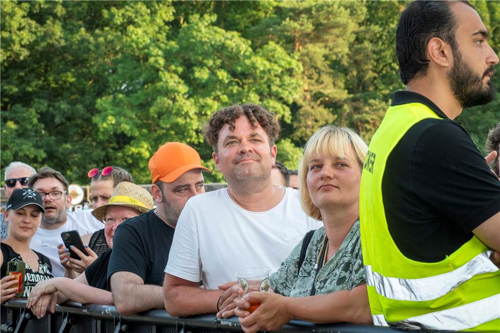 Zum Auftakt des Sunset Beach Festivals gab Toto in Haltern ein begeisterndes Konzert. Tausende Fans waren aus dem Häuschen.