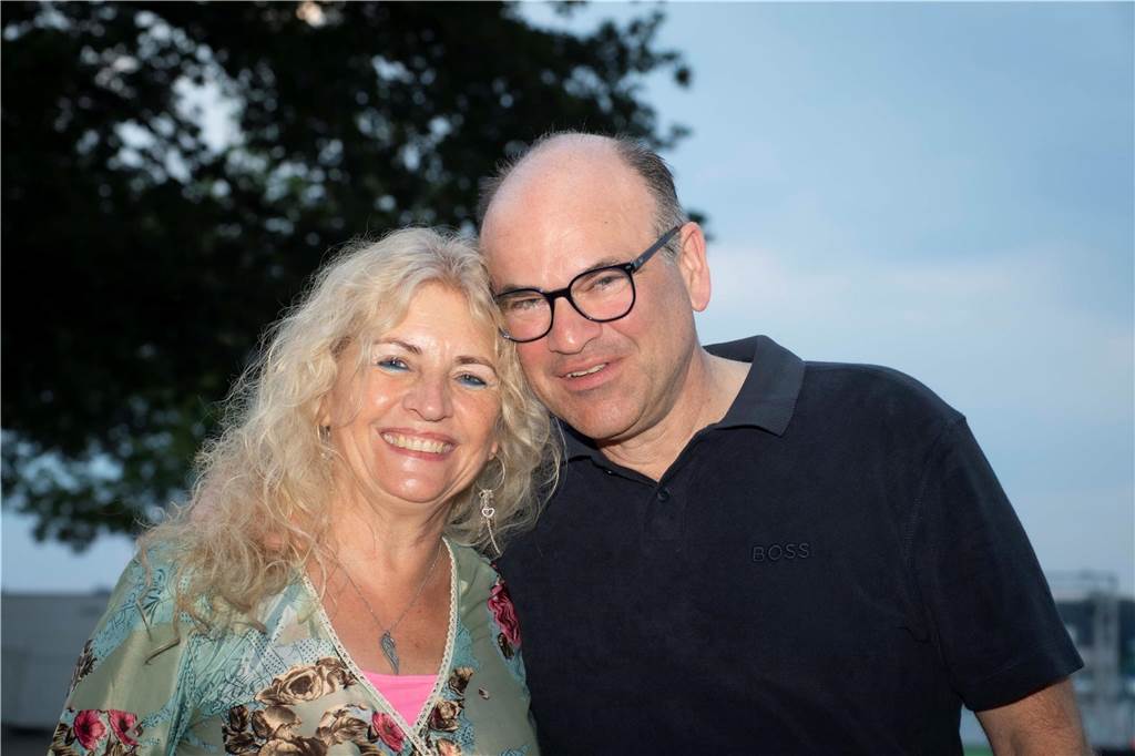 Zum Auftakt des Sunset Beach Festivals gab Toto in Haltern ein begeisterndes Konzert. Tausende Fans waren aus dem Häuschen.