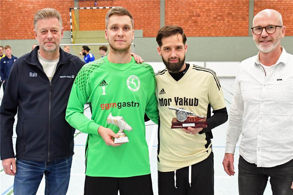 FC Epe feiert Sieg bei Premierenturnier Zum besten Spieler wurde Justin Bauer gewählt, bester Torschütze war Dennis van der Weide.