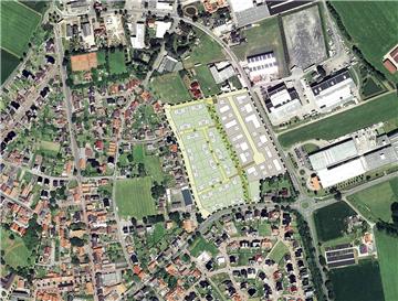 Zum Dorf hin (links) sind Einfamilienhäuser geplant, daran schließt sich nach Osten bis zur Straße »Im Garbrock« ein Sondergebiet für Handwerk und Wohnen an, das einen Puffer zum Gewerbegebiet (rechts) bilden soll.
