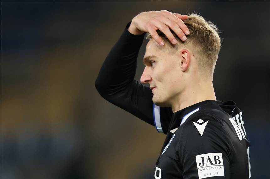 In Leipzig ausgewechselt: So schwer ist die Verletzung von Amos Pieper Zum Haare raufen: Amos Pieper verletzte sich im Spiel gegen RB Leipzig.