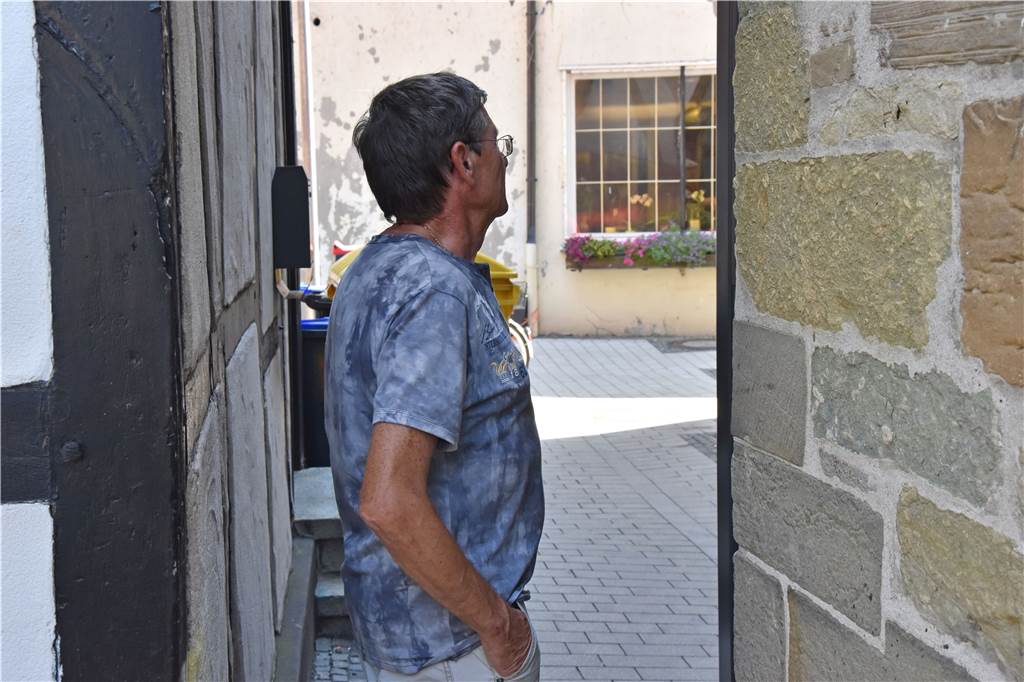 So trieben Job und Privatleben einen Werner in die Alkoholsucht Zum Schutz seines Umfelds möchte unser Gesprächspartner anonym bleiben.