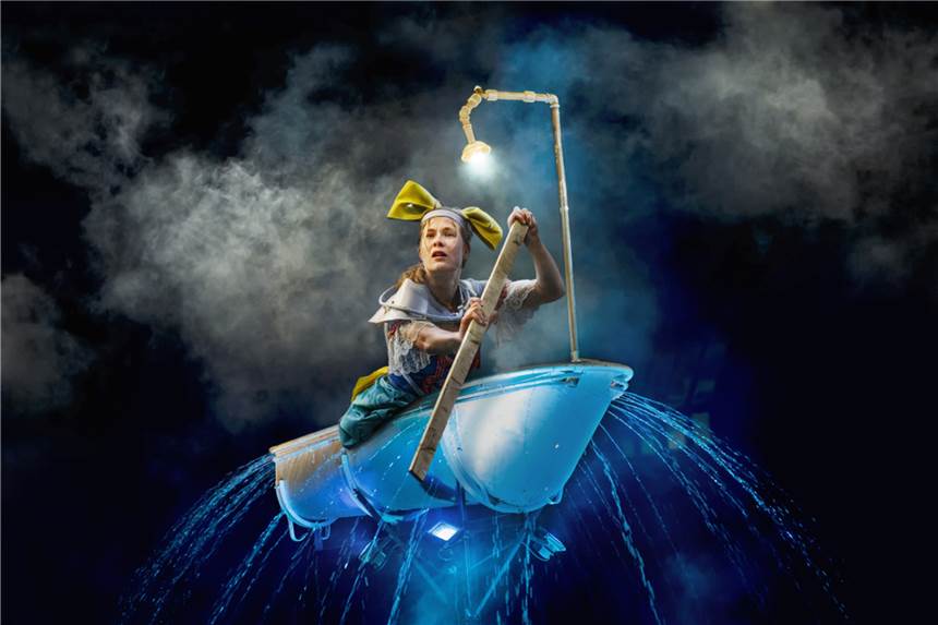Welttheater der Straße setzt 2018 auf internationale Hochkaräter und heimische Gruppen Zum vierten Mal ist das Theater Titanick dabei. Diesmal präsentiert die Truppe ihre Großproduktion „Alice on the Run“.