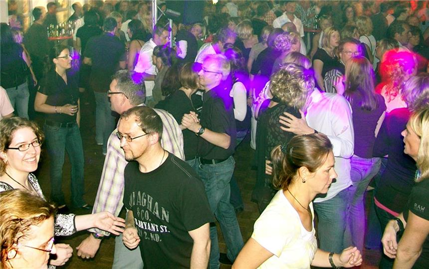 "Back2theroots"-Party-Reihe geht ins 14. Jahr Zur Back2theroots-Party wird wieder ins Ramirez eingeladen.
