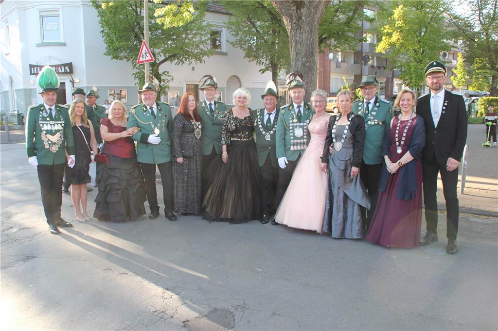 Gruppenfoto zum Königsball
