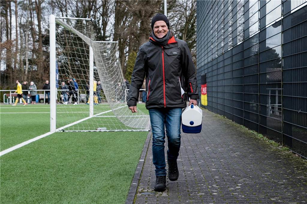 Josef Ovelhey über seinen Rücktritt bei SF Merfeld Josef Ovelhey bei einem Merfelder Gastspiel beim SV Lippramsdorf.