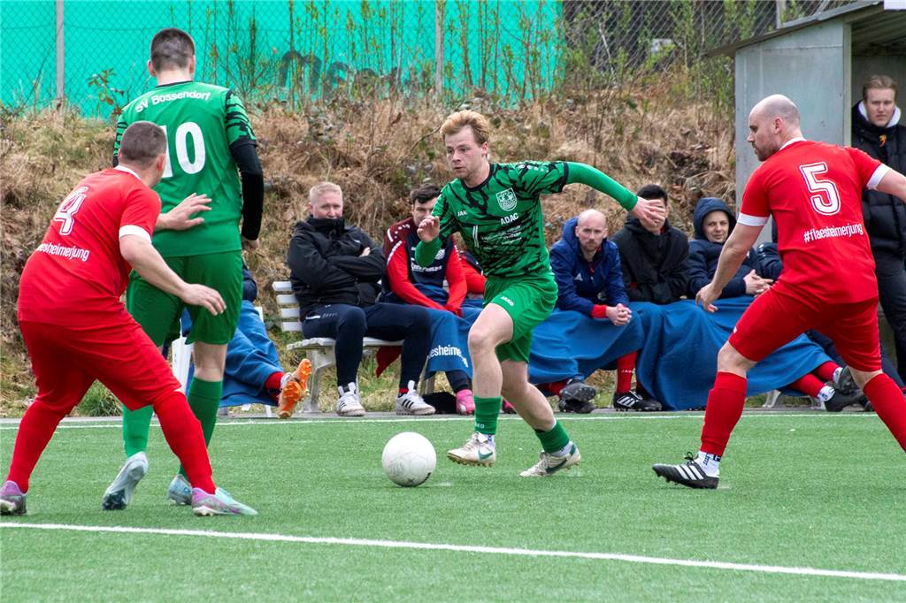 Zur Pause stand es 5:1 und das Spiel war längst entschieden: Am Ende setzte sich Concordia Flaesheim II mit 9:2 gegen den SV Bossendorf II durch.